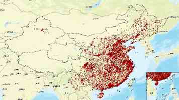 于龙比杨咩咩大几岁？